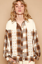 Ladda upp bild till gallerivisning, POL Plaid &amp; Star Patchwork Contrast Long Sleeve Shacket
