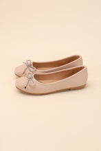 Cargar imagen en el visor de la galería, DOROTHY-77 Bow Ballet Flats
