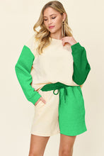 Cargar imagen en el visor de la galería, Double Take Color Block Contrast Drop Shoulder Loungewear Set
