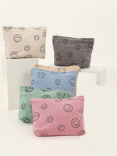 Carregar imagem no visualizador da galeria, Zenana Corduroy Smile Clutch Bag
