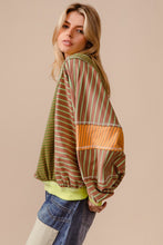 Cargar imagen en el visor de la galería, BiBi Color Block Striped Round Neck Sweatshirt
