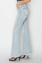 Ladda upp bild till gallerivisning, Risen Patch Pocket Flared Leg Light Blue Washed Denim Jeans
