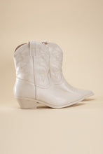 Carregar imagem no visualizador da galeria, WILLA-1 Western Booties
