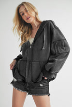 Cargar imagen en el visor de la galería, Aemi+Co Black Exposed Seam Zip Up Drawstring Hooded Jacket
