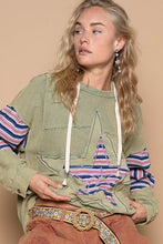 Ladda upp bild till gallerivisning, POL Star Patchwork Raw Edge French Terry Hoodie Top
