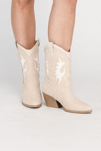 Load image into Gallery viewer, Fortune Dynamic High Heel Western Cowgirl Boots
