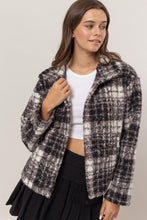 Cargar imagen en el visor de la galería, HYFVE Plaid Boucle Jacket
