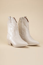 Carregar imagem no visualizador da galeria, WILLA-1 Western Booties
