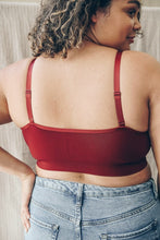 Load image into Gallery viewer, Plus Size Interwoven Strappy Front Bralette
