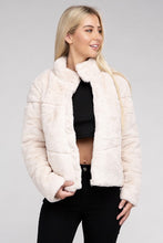 Carica l&#39;immagine nel visualizzatore di Gallery, Ambiance Fluffy Lined Zip Up Jacket
