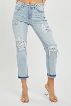 Загрузить изображение в средство просмотра галереи, RISEN Mid Rise Sequin Patched Blue Denim Jeans
