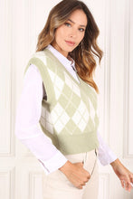 Ladda upp bild till gallerivisning, Lilou Green Argyle Yarn Dyed Knit Sweater Vest
