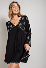 Carregar imagem no visualizador da galeria, Sweet Generis Black Bohemian Embroidered Mini Dress
