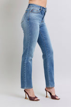 Carregar imagem no visualizador da galeria, Judy Blue Wash Thermal Wash Straight Leg Blue Denim Jeans
