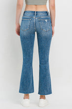 Carregar imagem no visualizador da galeria, Vervet by Flying Monkey Mid Rise Distressed Cropped Flared Leg Blue Denim Jeans
