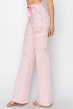 Ladda upp bild till gallerivisning, RISEN High Rise Cargo Pocket Pink Washed Denim Jeans
