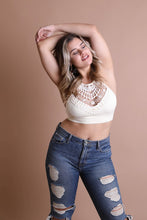 Carregar imagem no visualizador da galeria, Leto Plus Size Crochet Lace High Neck Bralette
