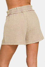 Carregar imagem no visualizador da galeria, Zenana Washed Frayed Hem Drawstring Shorts
