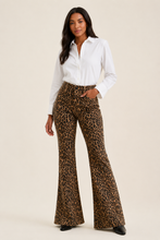 Load image into Gallery viewer, Judy Blue Mr Jaqueline Flare Print Leopard Jeans
