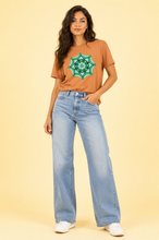 Carregar imagem no visualizador da galeria, Emerald Sacred Geometry Mandela T-Shirt
