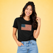 Carregar imagem no visualizador da galeria, American Flag Organic Cotton  T Shirt
