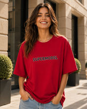 Carica l'immagine nel visualizzatore di Gallery, It Girl SUPERMODEL T-Shirt
