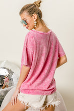 Cargar imagen en el visor de la galería, BiBi Washed American Flag Graphic Distressed T-Shirt Top
