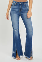 Cargar imagen en el visor de la galería, RISEN High Rise Front Slit Frayed Hem Flared Leg Blue Wash Denim Jeans
