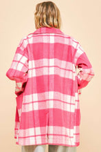 Cargar imagen en el visor de la galería, Davi &amp; Dani Pink Plaid Open Front Longline Jacket
