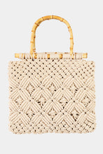 Carregar imagem no visualizador da galeria, Fame Wooden Handle Braided Handbag
