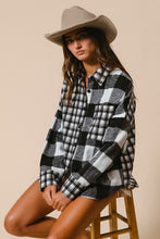 Cargar imagen en el visor de la galería, BiBi Plaid Fleece Button Down Long Sleeve Shirt
