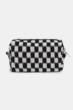 Carregar imagem no visualizador da galeria, Zenana Checkered Pattern Knitted Cosmetic Pouch
