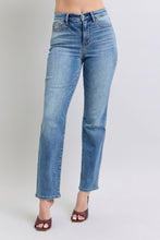 Carregar imagem no visualizador da galeria, Judy Blue Wash Thermal Wash Straight Leg Blue Denim Jeans
