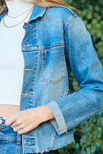 Load image into Gallery viewer, Veveret Button Down Raw Hem Blue Denim Jean Jacket
