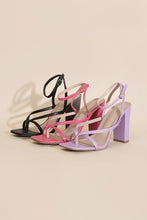 Carregar imagem no visualizador da galeria, NILE-5 Thong Strappy Heels
