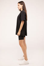 Cargar imagen en el visor de la galería, Zenana Cotton Blend Top &amp; Biker Shorts Loungewear Set
