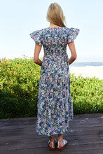 Cargar imagen en el visor de la galería, Davi &amp; Dani Vintage Garden Floral Flutter Sleeve Smocked Dress

