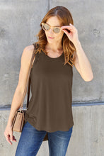 Carregar imagem no visualizador da galeria, Basic Bae Relaxed Fit Tank Top
