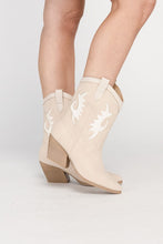 Ladda upp bild till gallerivisning, Fortune Dynamic High Heel Western Cowgirl Boots
