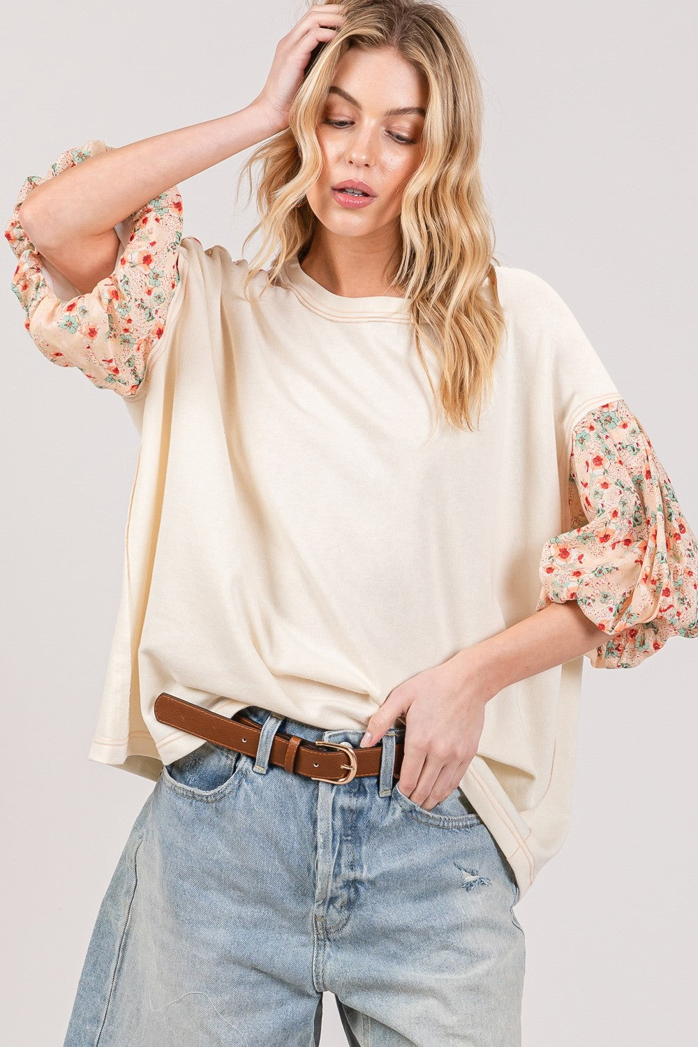 SAGE + FIG Solid Floral Contrast Bubble Sleeve Oversized Top