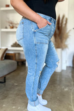 Ladda upp bild till gallerivisning, Judy Blue Distressed Patch Pocket Straight Leg Blue Washed Denim Jeans
