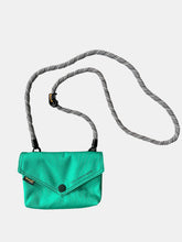 Carica l&#39;immagine nel visualizzatore di Gallery, Himawari Solid Color Envelope Shape Crossbody Bag with Removable Strap
