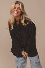 Carregar imagem no visualizador da galeria, BiBi Black Button Up Washed Jacket
