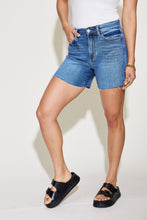 Carregar imagem no visualizador da galeria, Judy Blue High Waisted Raw Hem Blue Denim Jean Shorts
