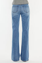 Cargar imagen en el visor de la galería, Kancan Ultra High Rise Cat&#39;s Whiskers Blue Denim Jeans
