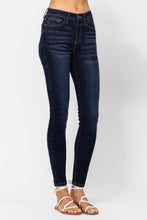 Carregar imagem no visualizador da galeria, Judy Blue Hand Sanded Dark Blue Denim Skinny Jeans
