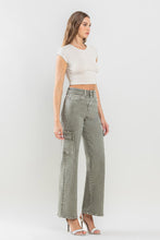 Ladda upp bild till gallerivisning, Vervet by Flying Monkey 90&#39;s Super High Rise Cargo Gray Denim Jeans
