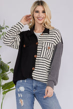 Cargar imagen en el visor de la galería, Celeste Striped Button Up Dropped Shoulder Shacket
