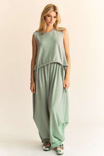 Cargar imagen en el visor de la galería, Davi &amp; Dani Green Two Piece Luxe Loungewear Set
