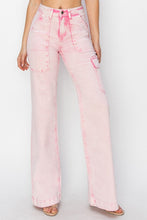 Ladda upp bild till gallerivisning, RISEN High Rise Cargo Pocket Pink Washed Denim Jeans
